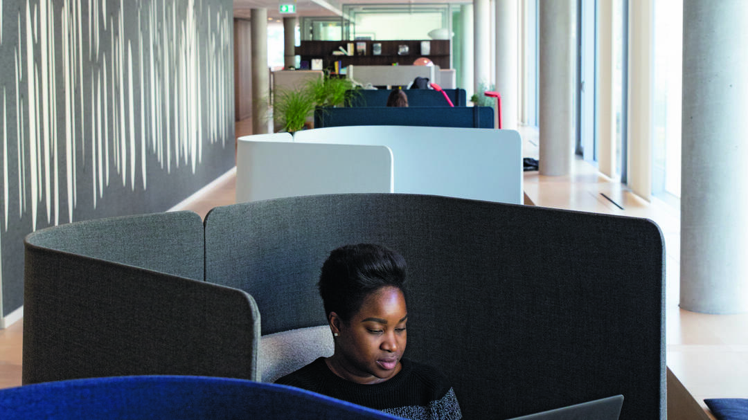 Modernes Büro von Steelcase (Foto: Matthias Ziegler)