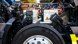 Lkw-Motor mit Brennstoffzelle (Foto: Ansgar Pudenz/DZP)