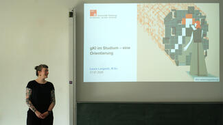 Gastvortrag zum Thema "gKI im Studium" (Foto: Florian Gnau)